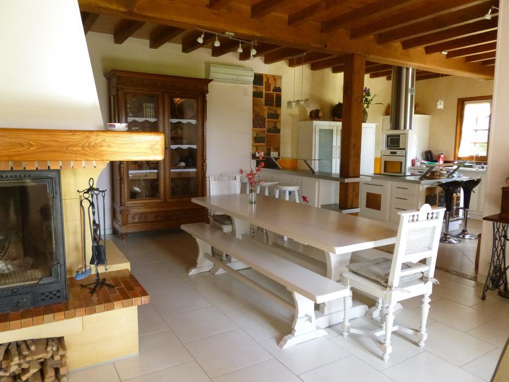 Maison De Vacances Macou 2 Capdrot Exterior photo